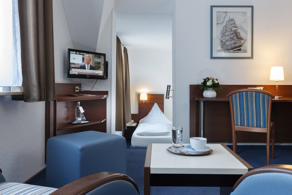 Hotel Seeschwalbe Cuxhaven Exterior photo
